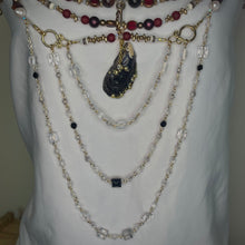 Load image into Gallery viewer, the pomegranates decay