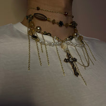 Load image into Gallery viewer, roots in gold