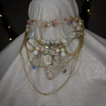 Load image into Gallery viewer, peach petals
