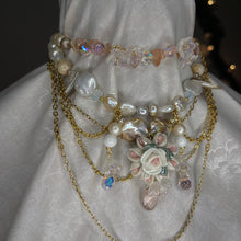 Load image into Gallery viewer, peach petals
