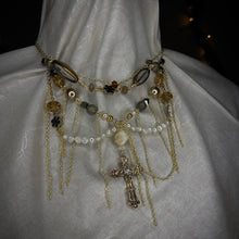 Load image into Gallery viewer, roots in gold
