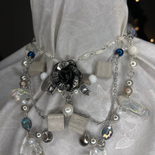 Load image into Gallery viewer, diamond in the night
