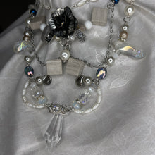 Load image into Gallery viewer, diamond in the night
