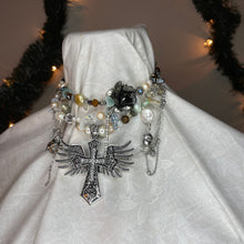 Load image into Gallery viewer, eve
