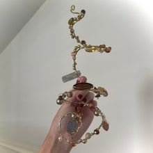 Load image into Gallery viewer, buttoned leaves (ARM &amp; THUMB Cuff)
