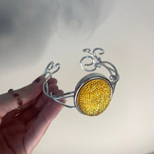 Load image into Gallery viewer, honeycomb swirl (ARM CUFF)
