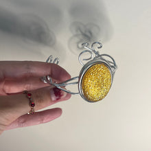 Load image into Gallery viewer, honeycomb swirl (ARM CUFF)
