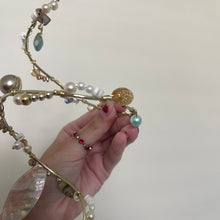 Load image into Gallery viewer, temple dust (ARM CUFF)
