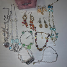 Load image into Gallery viewer, Jewelry Jar: Earths child
