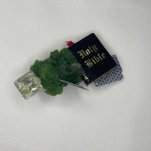Load image into Gallery viewer, Safe and Sound (Hair Clip)
