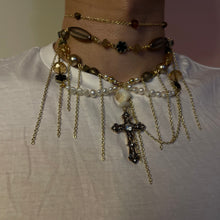 Load image into Gallery viewer, roots in gold
