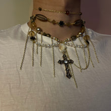 Load image into Gallery viewer, roots in gold
